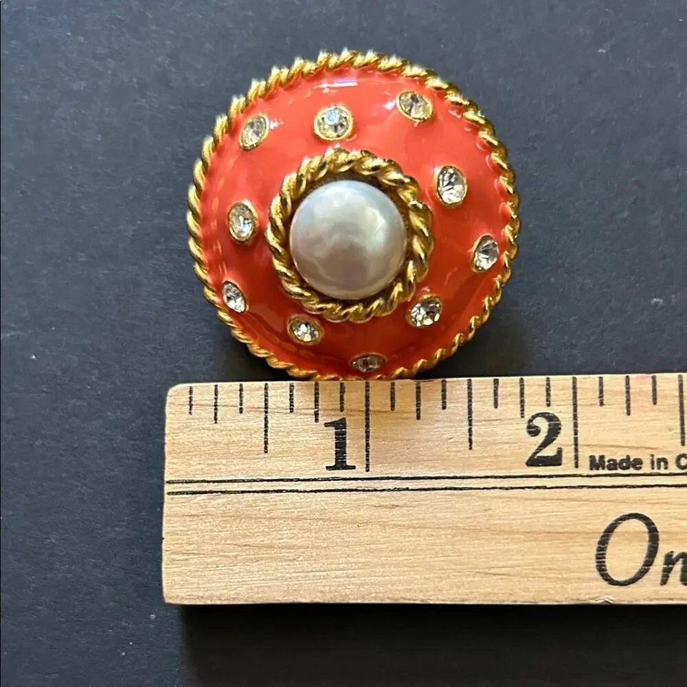 Vintage, Super Cute Gold Mesh and Pearl Hat Brooch